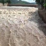 Presa Las Canoas se desborda pero no representa peligro a las familias