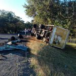 Triple colisión deja pérdidas materiales y una persona lesionada