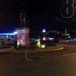 Accidente deja dos lesionados graves y daños cuantiosos en rotonda rivense