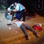 Jóvenes son víctimas de robo a la salida de un bar