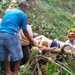 Al menos 4 muertos en El Salvador al despeñarse un microbús