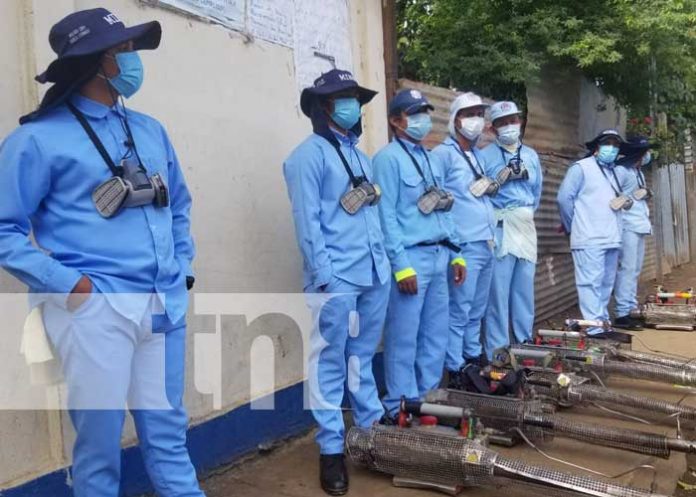 salud-managua-004 nicaragua, salud, managua, fumigacion, barrios,