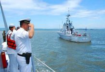 Fuerza Naval salvadoreña detiene nave semisumergible usada para narcotráfico