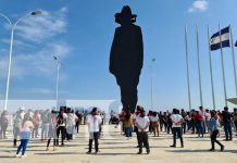 Rinden homenaje al General Sandino en Managua con serenata sinfónica nicaragua, sandino, managua, seranata, natalicio,