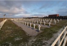 Identifican a 88 soldados argentinos enterrados en Malvinas