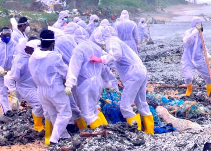 sri lanka, incendio, barco, contaminacion,