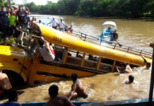 Policía Leones muere en accidente
