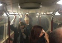Londres: Evacúan una estación de metro por un incendio en el tren