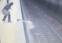 En video: El aterrador momento en el que una joven es arrojada a las vías del tren en Bucarest
