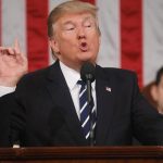 Trump modera tono pero mantiene promesa de mano dura en inmigración