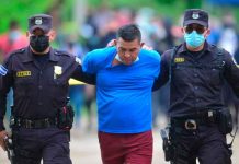 Hombre masacra a cuatro personas por 7 mil dólares en el Salvador