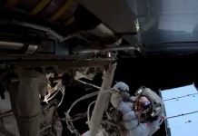 Dos astronautas de la Estación Espacial realizan caminata espacial ciencia, astronautas, caminata espacial, estacion internacional, paneles solares