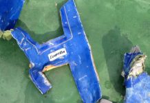 Francia confirmó hallazgo de una de las cajas negras del avión EgyptAir