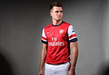 Arsenal prolonga contrato de defensa Jenkinson