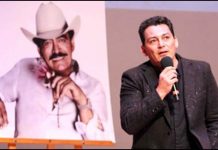 José Manuel Figueroa rinde homenaje a Joan Sebástian