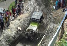 Competencia de carros modificados 4×4 concurrido y exitoso