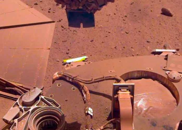 ciencia, mision insight, marte, panales solares, limpieza