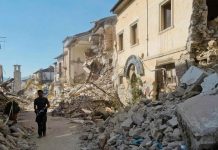 Salvar aunque sea una vida, la misión de los socorristas en Amatrice