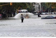 Decenas de miles de damnificados por inundaciones en Argentina