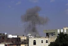 Bombardean hospital en región rebelde de Yemen