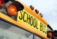 Niño es abandonado en autobús escolar de Washington
