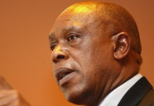 FIFA: dirigente africano busca la presidencia