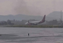 Avión de la aerolínea Batik Air se sale de la pista al aterrizar en la isla de Java