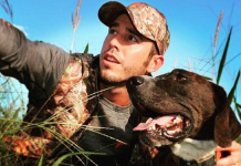 Cantante country es encontrado muerto en posición de crucifixión