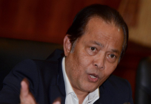 FIFA extiende suspensión a Makudi