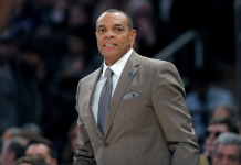 Nets despiden al entrenador Lionel Hollins