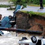 Inundaciones en EE.UU deja 5 muertos y más de 500 desaparecidos