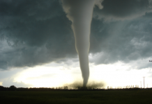 Tornado en Brasil deja 64 heridos y dos muertos