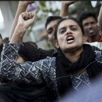 Textilera en Bangladesh queda en cenizas