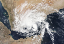 Ciclón Phailin provoca evacuación de más de 440 mil personas en la India