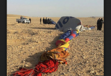 Al menos un muerto y tres heridos deja accidente aéreo en Egipto