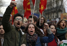 Jóvenes franceses protestan contra política de inmigración