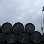 Crudo de EEUU por debajo de los 99 dólares