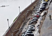 Video: Tierra se traga 20 carros en Italia