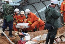Derrumbe de tierra causa dos muertos y un herido en Corea del Sur