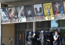 Abaten a hombre armado que irrumpió en cine de Alemania
