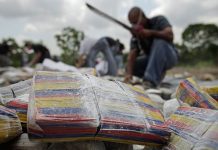 Ecuador decomisa alrededor de 300 kilos de cocaína