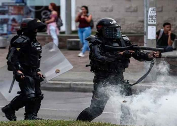 Colombia colombia, violencia, policias, manifestantes, registro, casos,