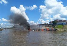 Marina de Perú rescata cuerpo tras explosión en crucero