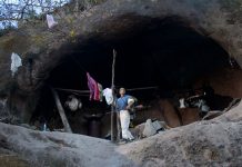 Argentina: Hombre de la caverna no piensa mudarse cuando cumpla 80 años