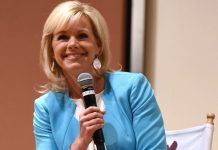 Conductora de Fox News demanda a su exjefe por acoso sexual