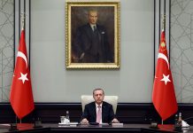 Parlamento de Turquía aprueba estado de emergencia