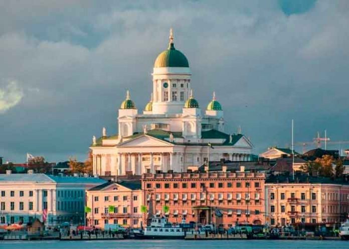 finlandia, pais feliz, trabajo, busqueda, autoridades, anuncio,