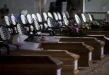 Amatrice entierra a sus muertos tras potente sismo en Italia