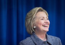 Hillary Clinton lanza cuenta de Twitter en español