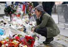 Miles recuerdan en la Gran Mezquita de Bruselas a víctima de atentados